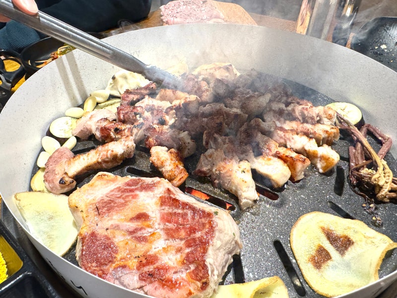 A Local's Guide to The Bareun Sikdang: Premium Aged Pork BBQ Near Heosimcheong Spa in Busan