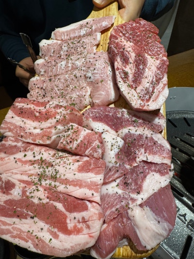 A Local's Guide to The Bareun Sikdang: Premium Aged Pork BBQ Near Heosimcheong Spa in Busan