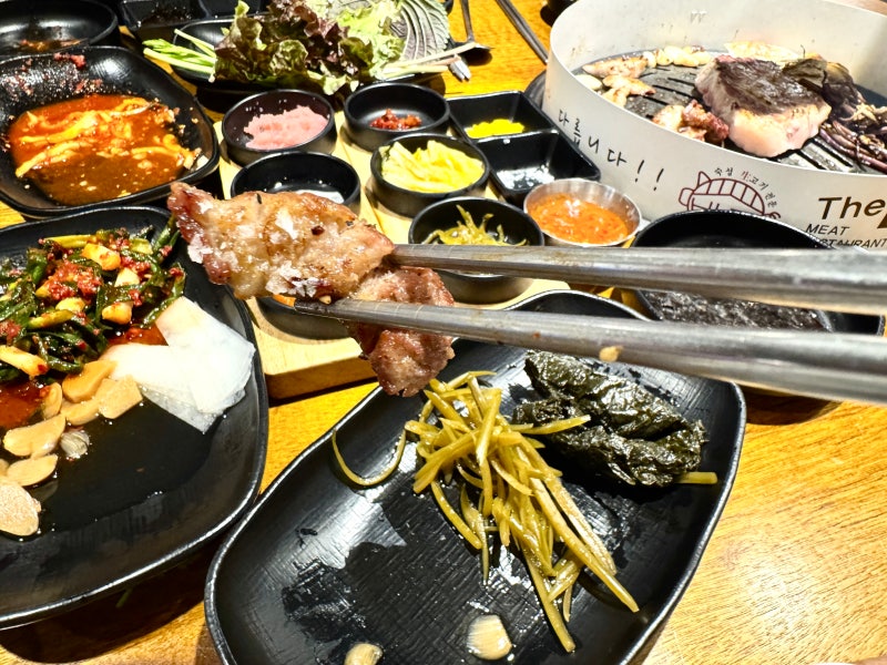 A Local's Guide to The Bareun Sikdang: Premium Aged Pork BBQ Near Heosimcheong Spa in Busan