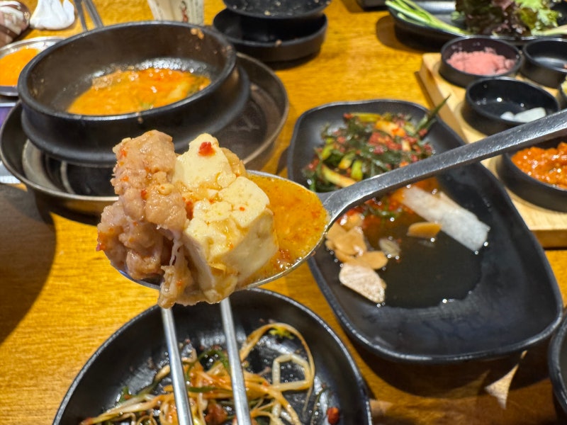 A Local's Guide to The Bareun Sikdang: Premium Aged Pork BBQ Near Heosimcheong Spa in Busan